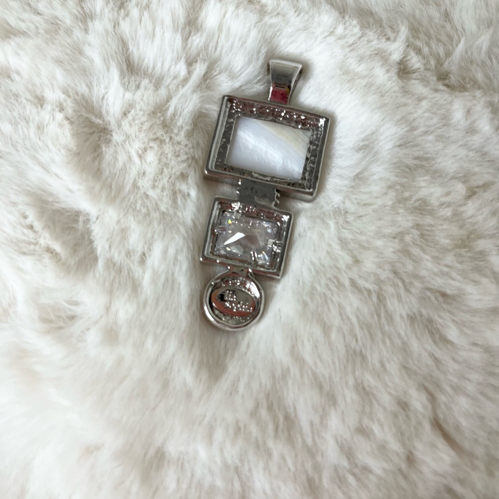 Vintage Lia Sophia Elegant Silver and Yellow Pendant - Picture 4 of 5